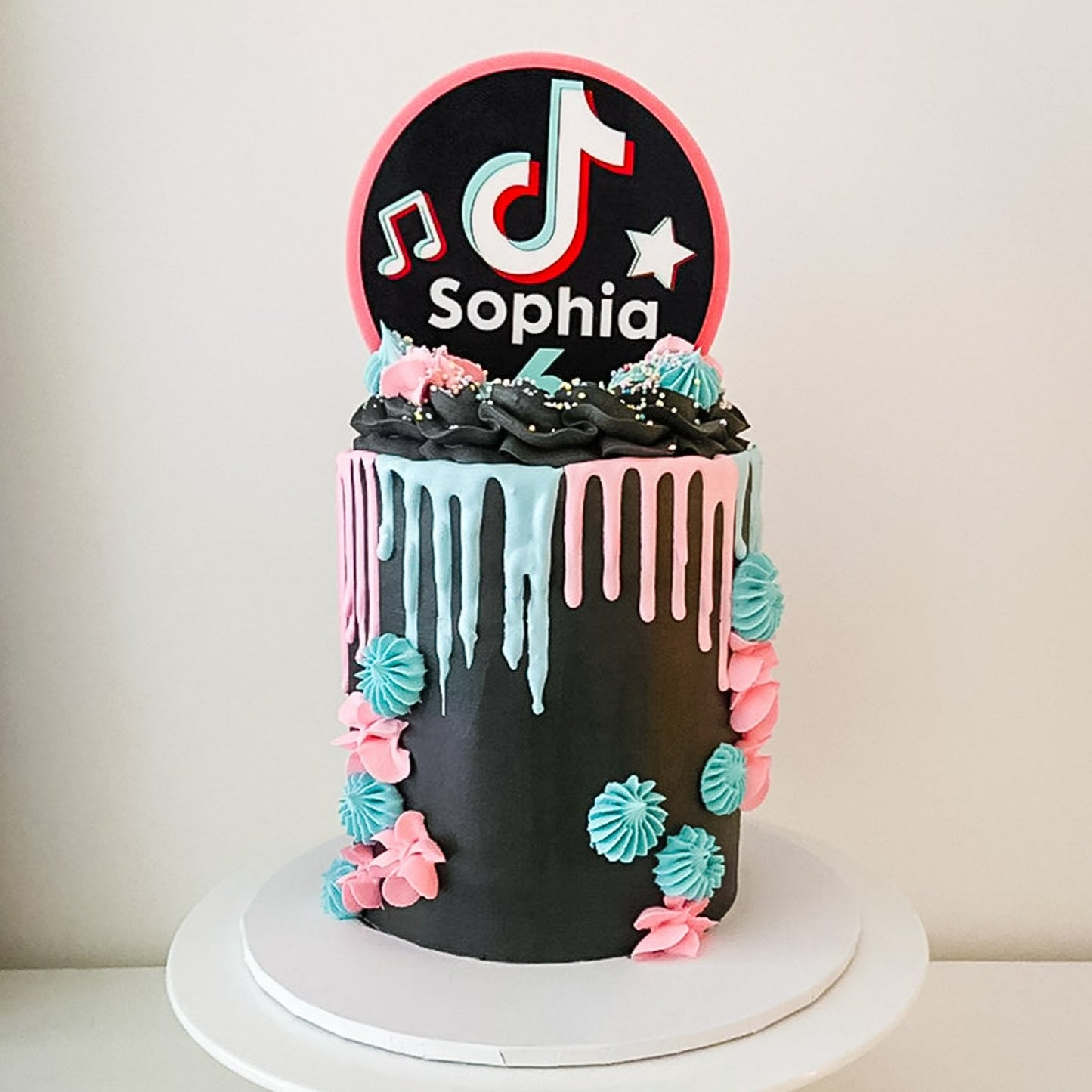 Tik Tok theme topper