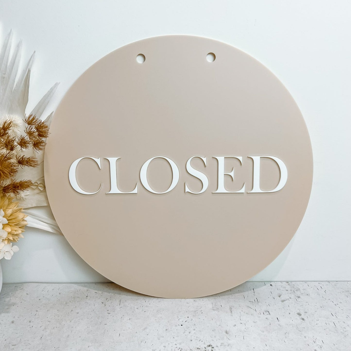 Round Open/Closed Sign